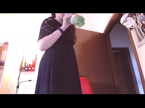 ❤️ Mtumwa mtiifu ambaye anapenda chupi chafu na ya kuvutia analazimika kupiga punyeto baada ya kutazama video hii! kwenye ponografia sw.rex-porn-com.ru ❌❤
