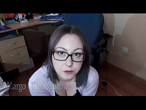 ❤️ Msichana Mrembo aliye na Miwani Anamnyonya Dildo kwa Kina kwenye Kamera kwenye ponografia sw.rex-porn-com.ru ❌❤
