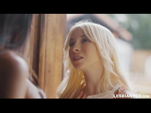 ❤️ Msichana anarudi nyumbani miezi michache baadaye na kuishia kula kitumbua cha mama yake wa kambo kwenye ponografia sw.rex-porn-com.ru ❌❤
